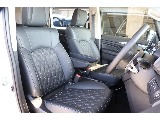 運転席シート！パワーシート機能付き！