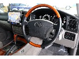マルチレスには新品ALPINE製11インチフローティングナビをセットいたしましたよ♪