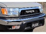 スクエアなデザインも人気の１つですね♪新品クリスタルヘッドライト、メッシュグリル、USコーナーランプ！