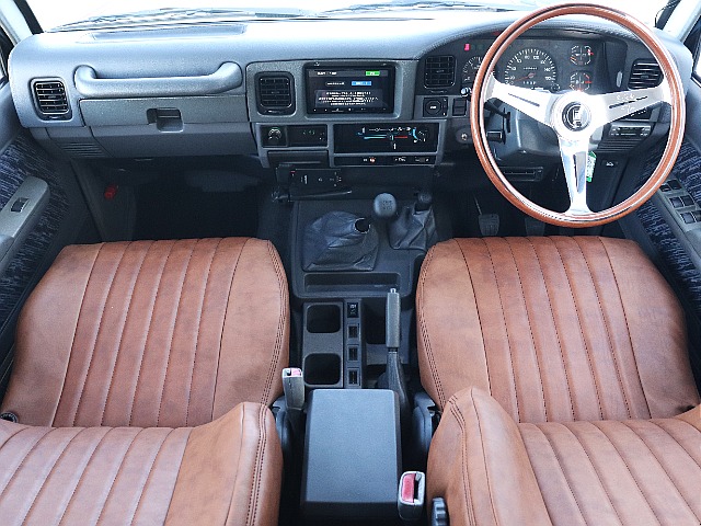 インパネ周り！ダッシュ周りはNew張替施工を行っております♪