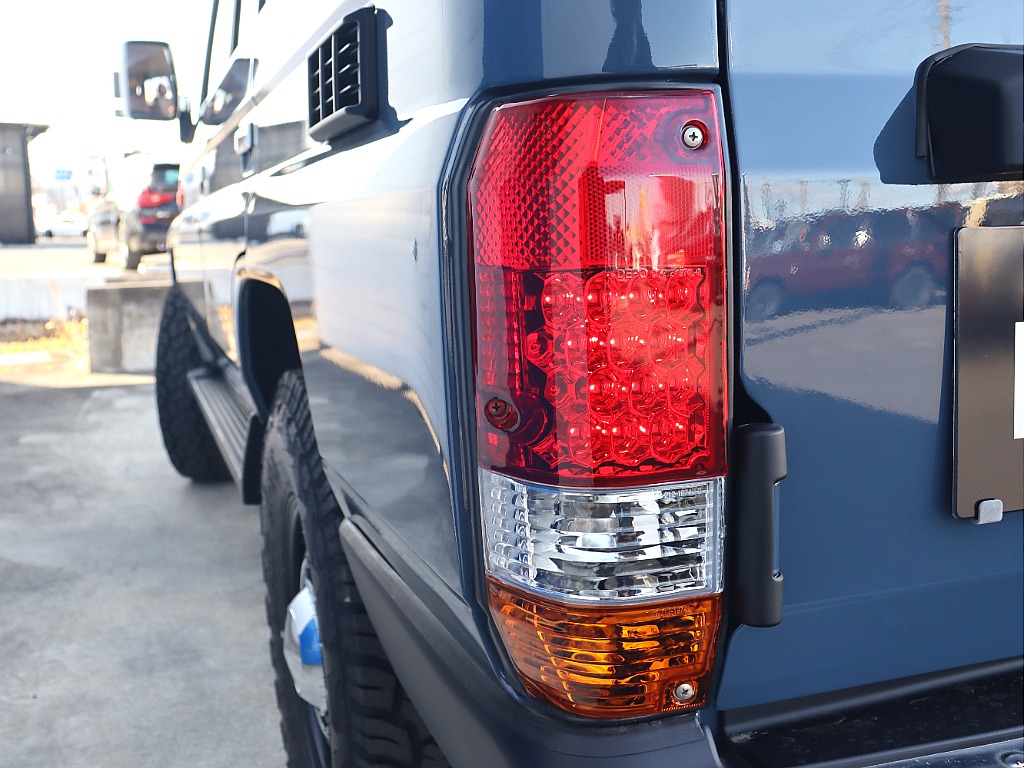 新品３色LEDテールランプ！