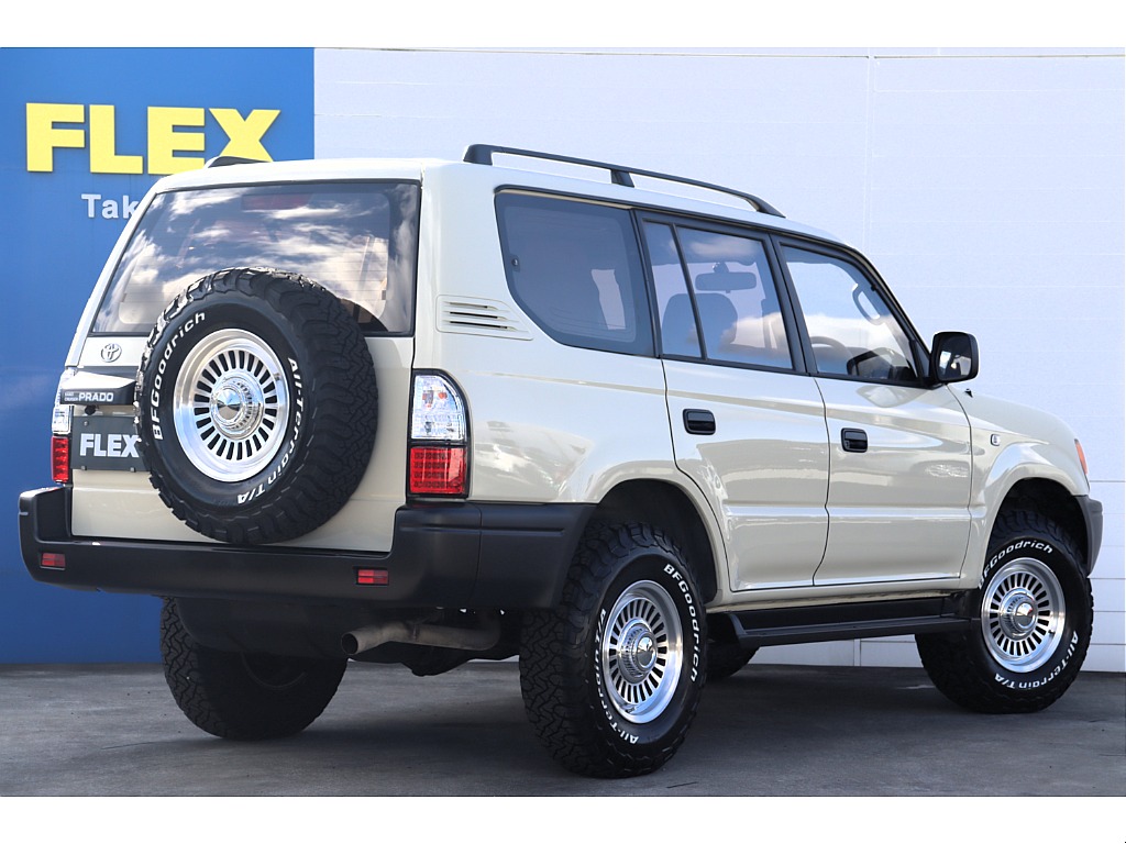 背面タイヤ装着☆