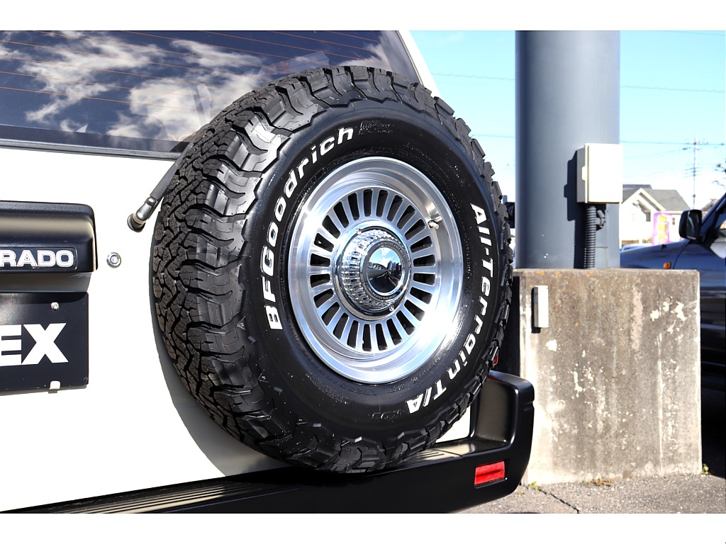 背面タイヤも足元同様です☆