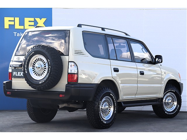 背面タイヤ装着☆