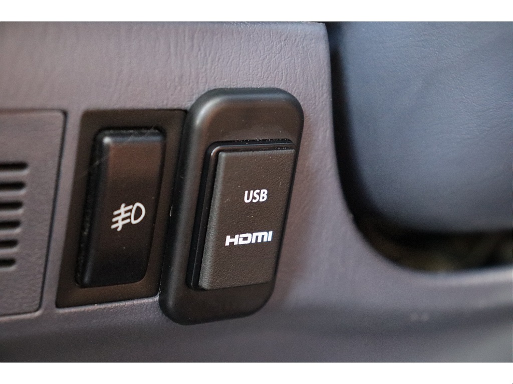 HDMI、USBポート御座います☆