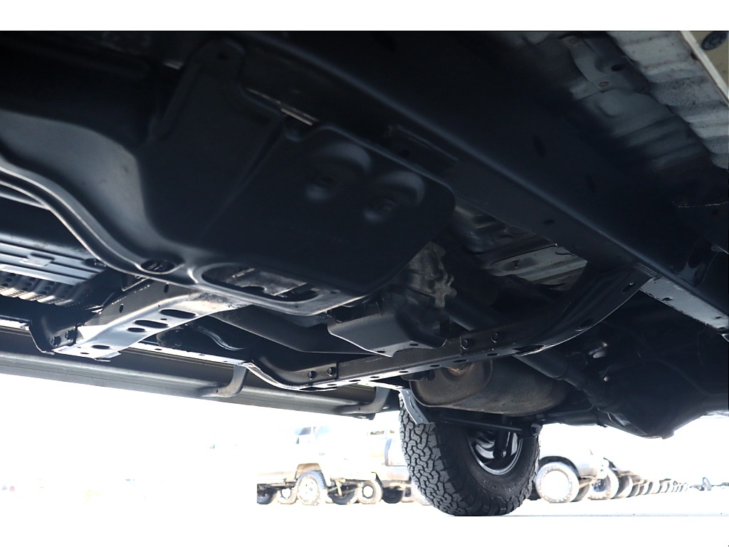 下回りは洗浄、防腐パスター塗装を施しております！