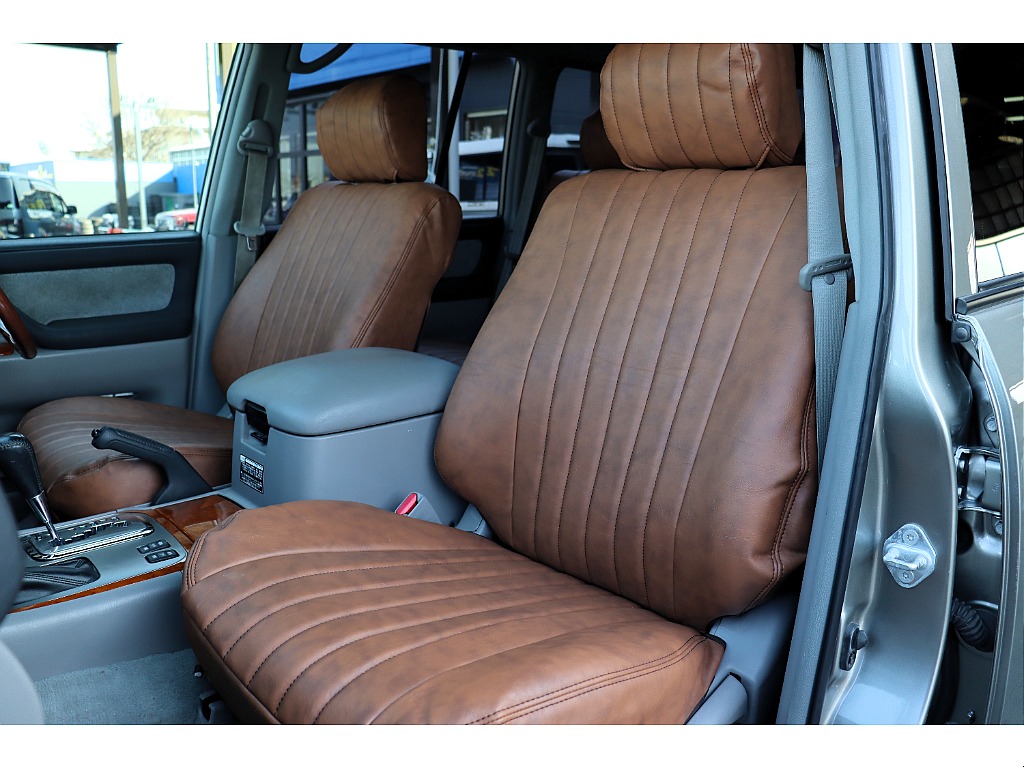 助手席側シート！