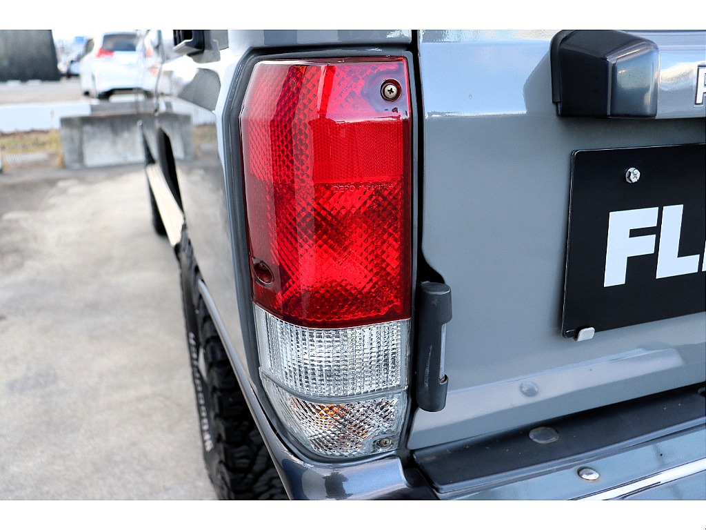 クリアタイプのコンビテールをセット！