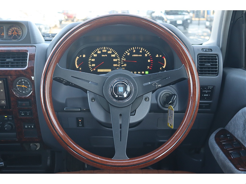 ナルディステアリング装着☆