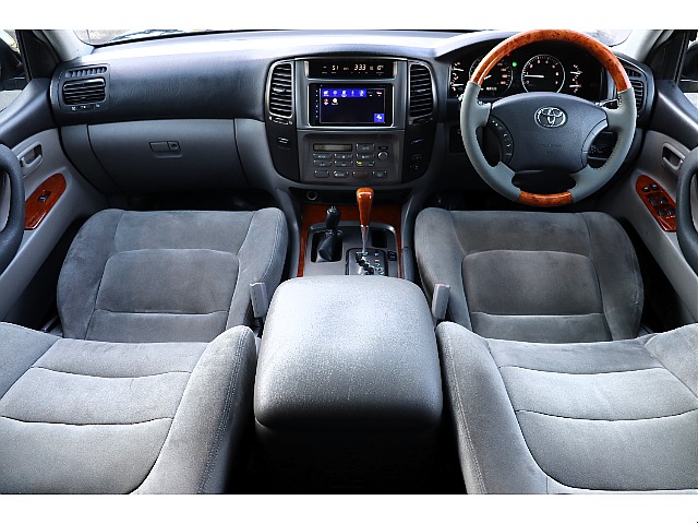 インパネ周り！マルチレスタイプですので、お好みのオーディオ装備も可能ですよ！