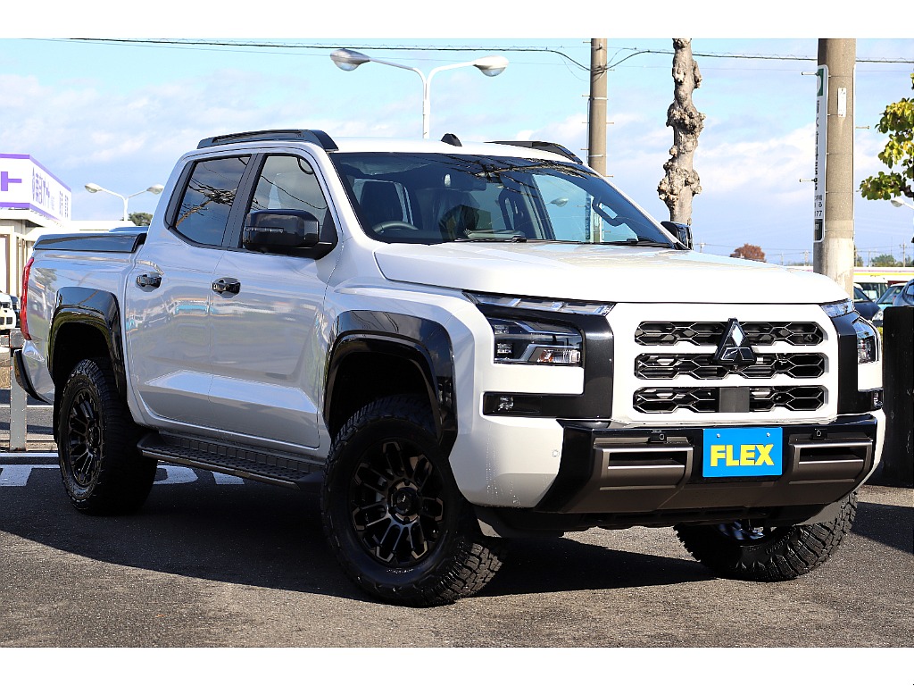 洗礼されたスタイルにプラスαのライトカスタム仕様になっております！