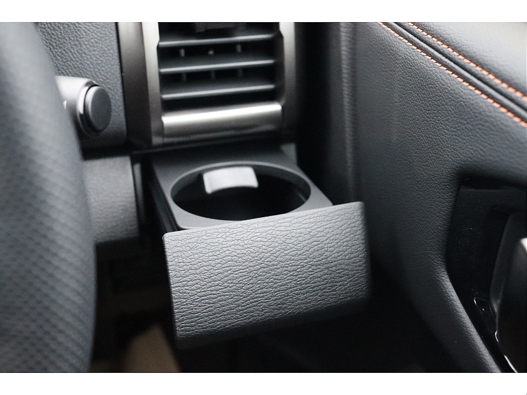 運転席ドリンクホルダー☆