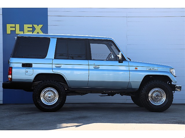 ランクル系は上げスタイルが似合いますね！2インチUP施工を施しました♪