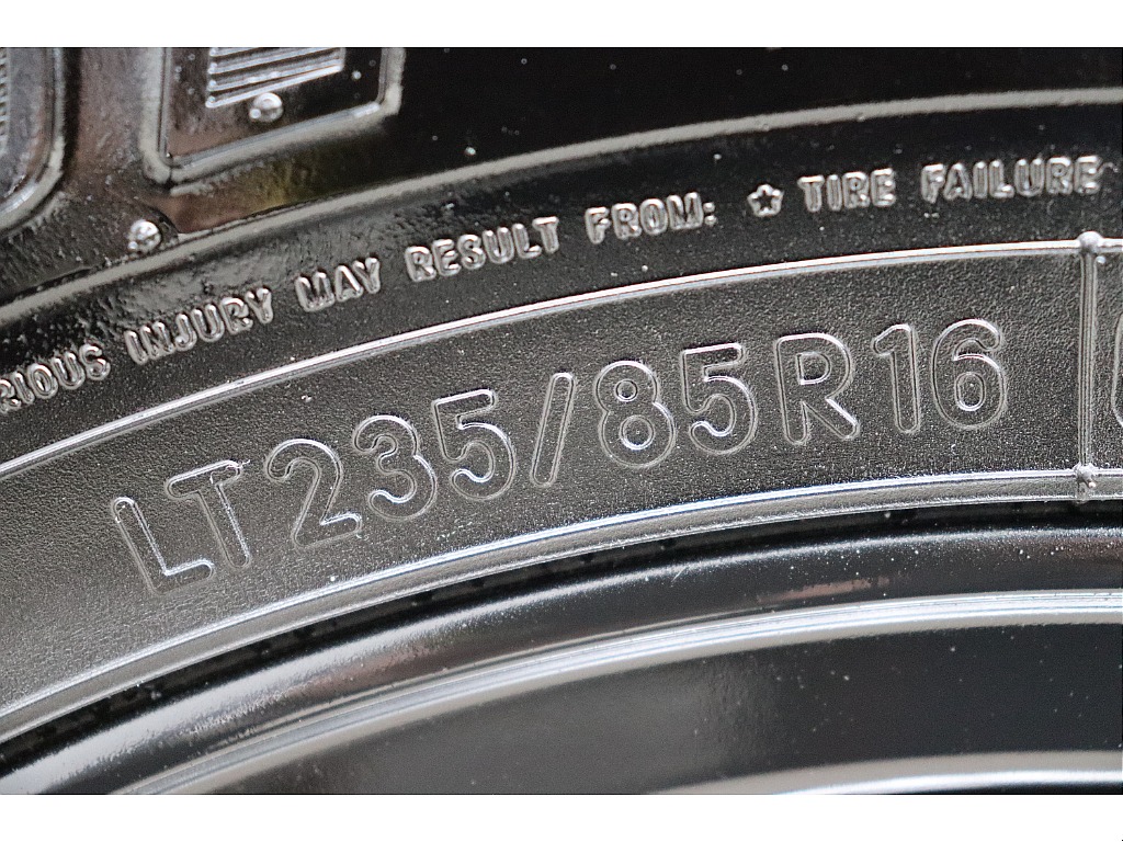 タイヤサイズになります☆