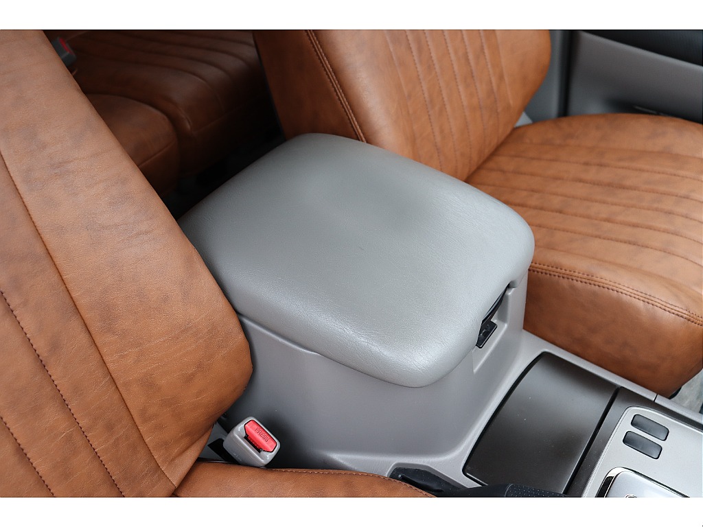 センターコンソールBOX！