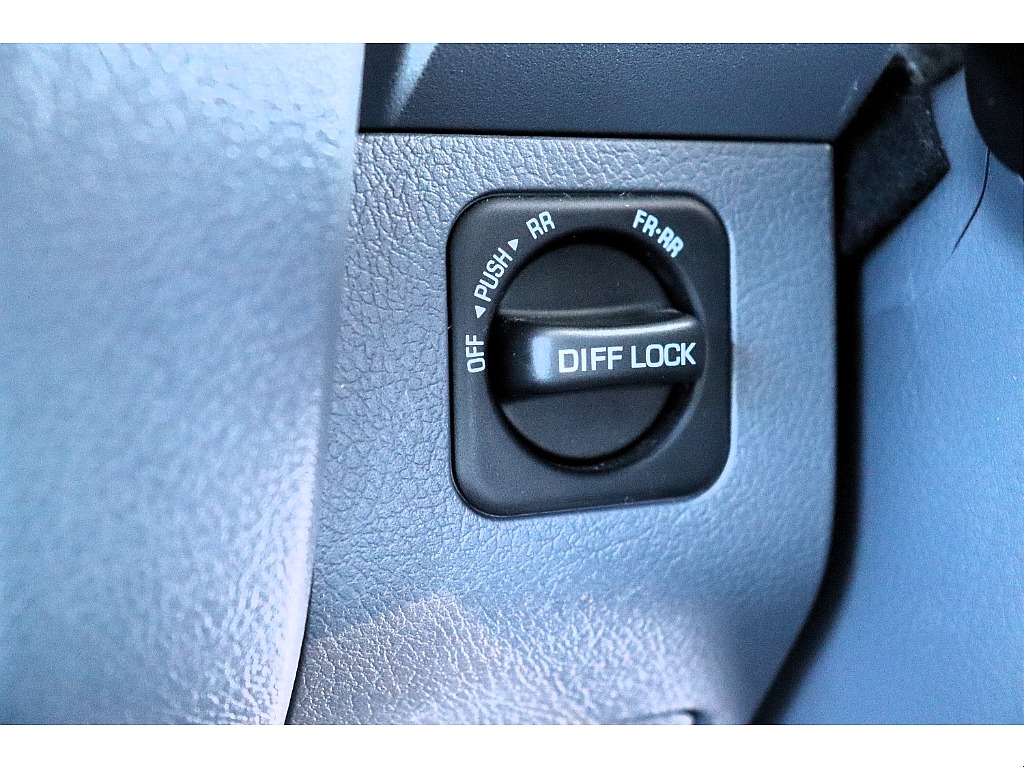 純正OP装備デフロック付き！