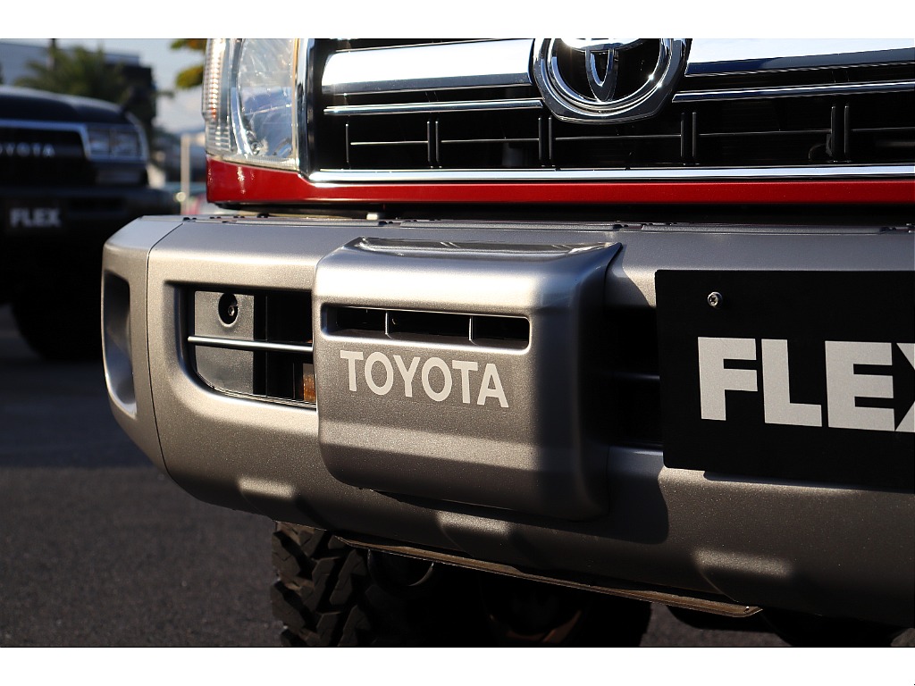 高価な純正OP装備の電動ウインチ付き！