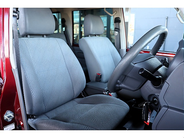 運転席シート！