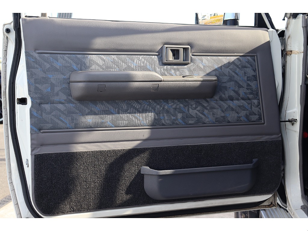 助手席側ドア内張！