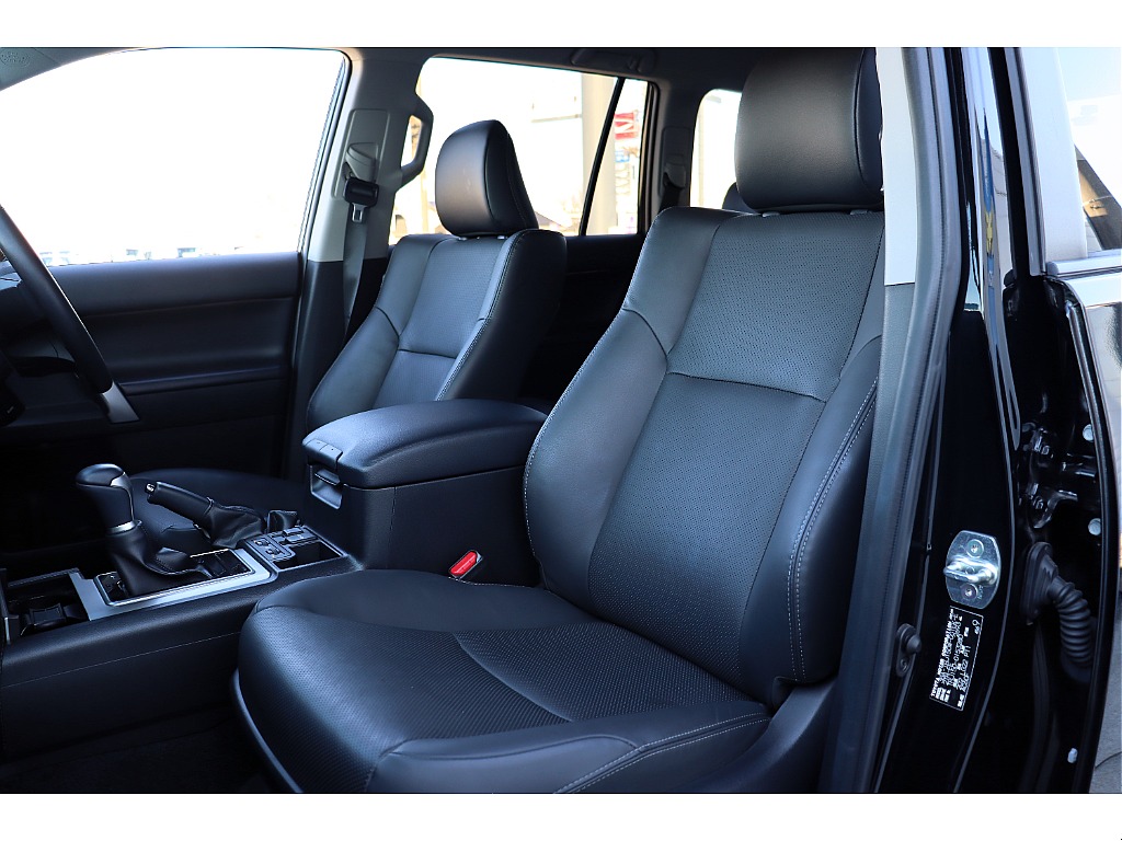 トヨタ ランドクルーザープラド(14枚目)