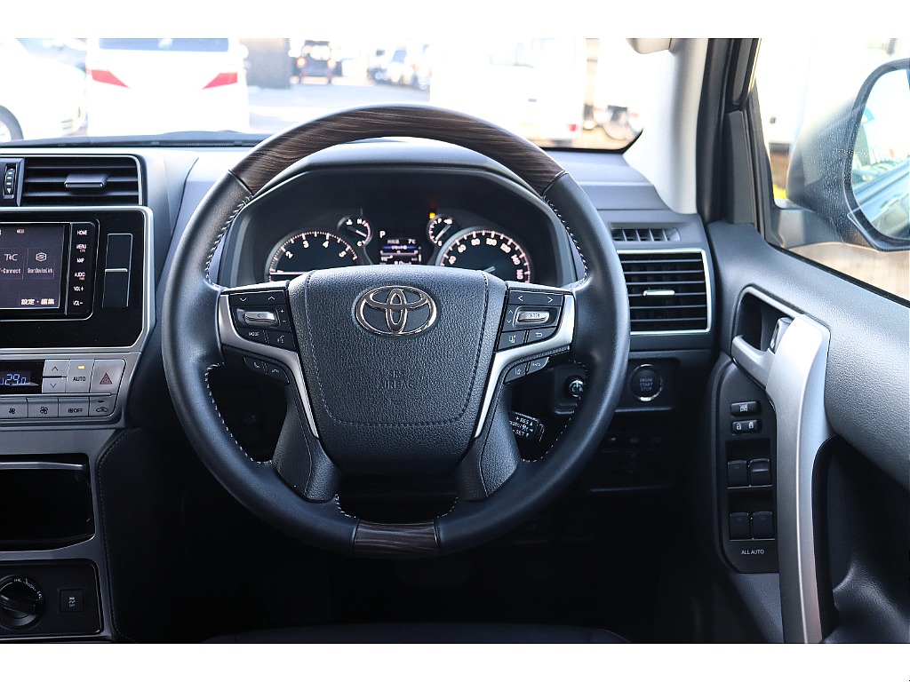 トヨタ ランドクルーザープラド(16枚目)