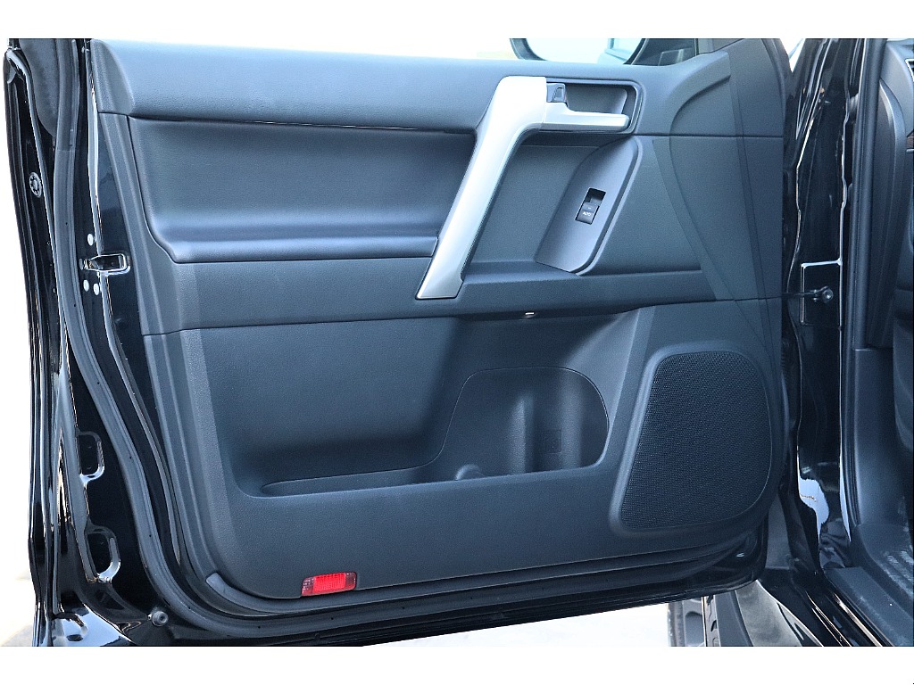 トヨタ ランドクルーザープラド(17枚目)