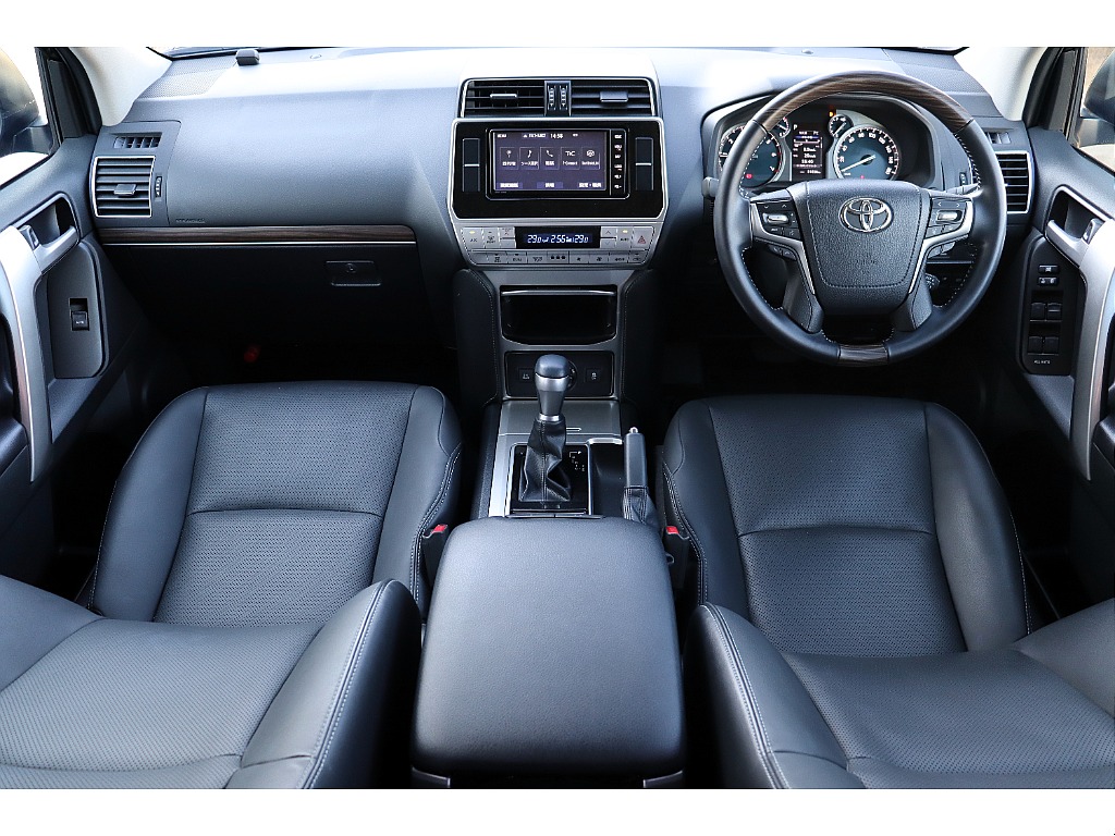 トヨタ ランドクルーザープラド(9枚目)