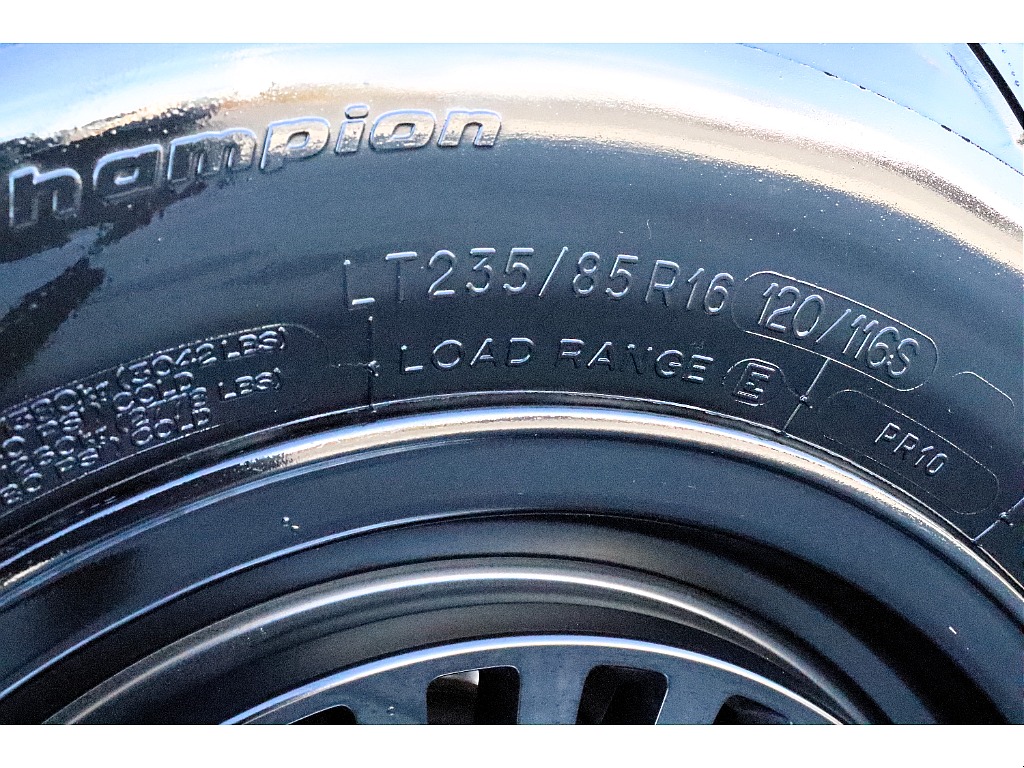 BF235ATタイヤ！