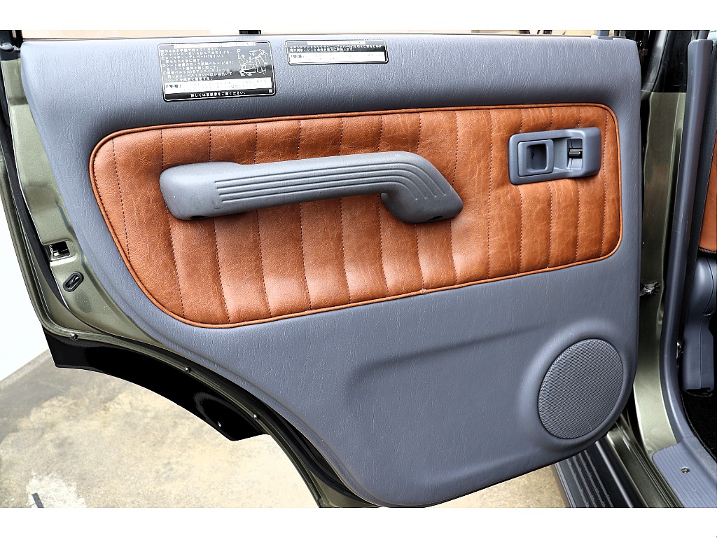 ２列目も張替施工済み！