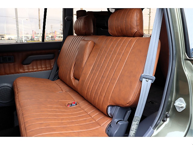 前席側にスライドが可能となります！