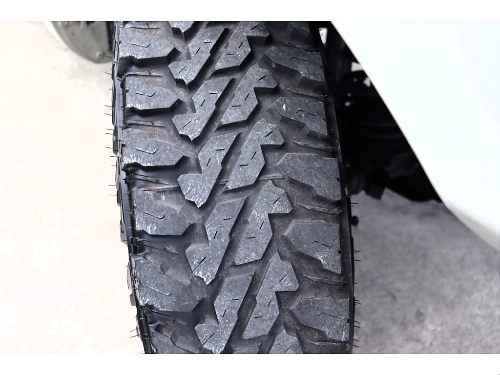 トレッドパターンが武骨で人気のMTタイヤ！