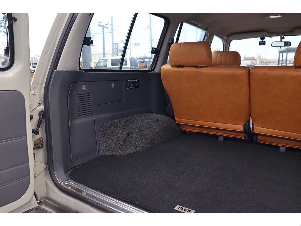 内張りコンディションも良好ですよ！