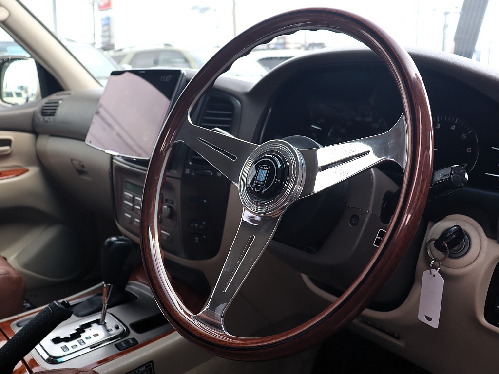 新品ナルディーステアリング！