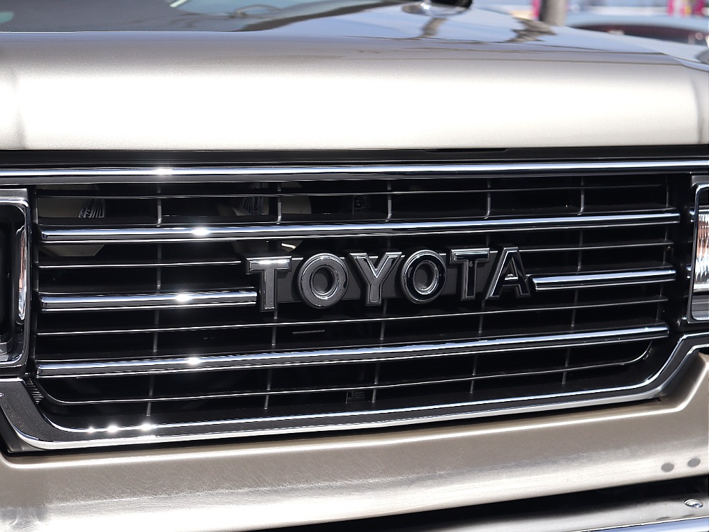 横文字TOYOTAロゴグリル！