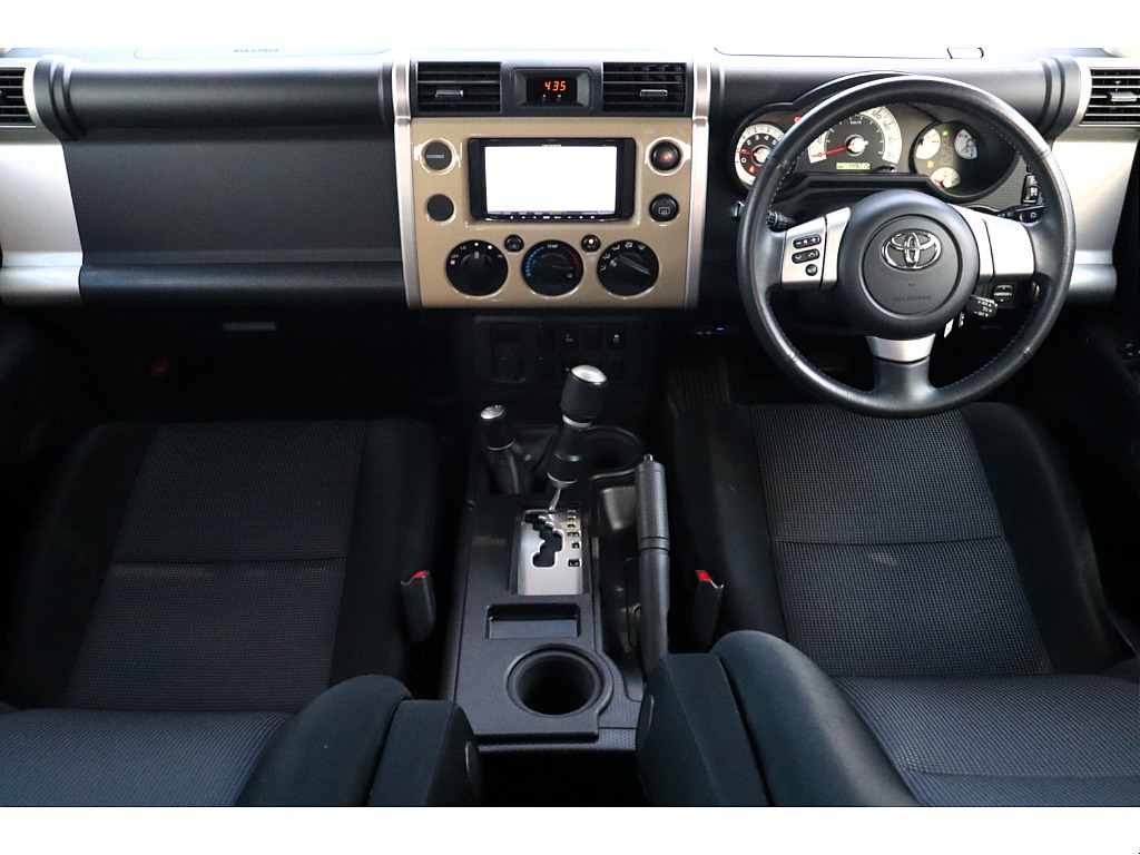 内装キレイに保たれております☆