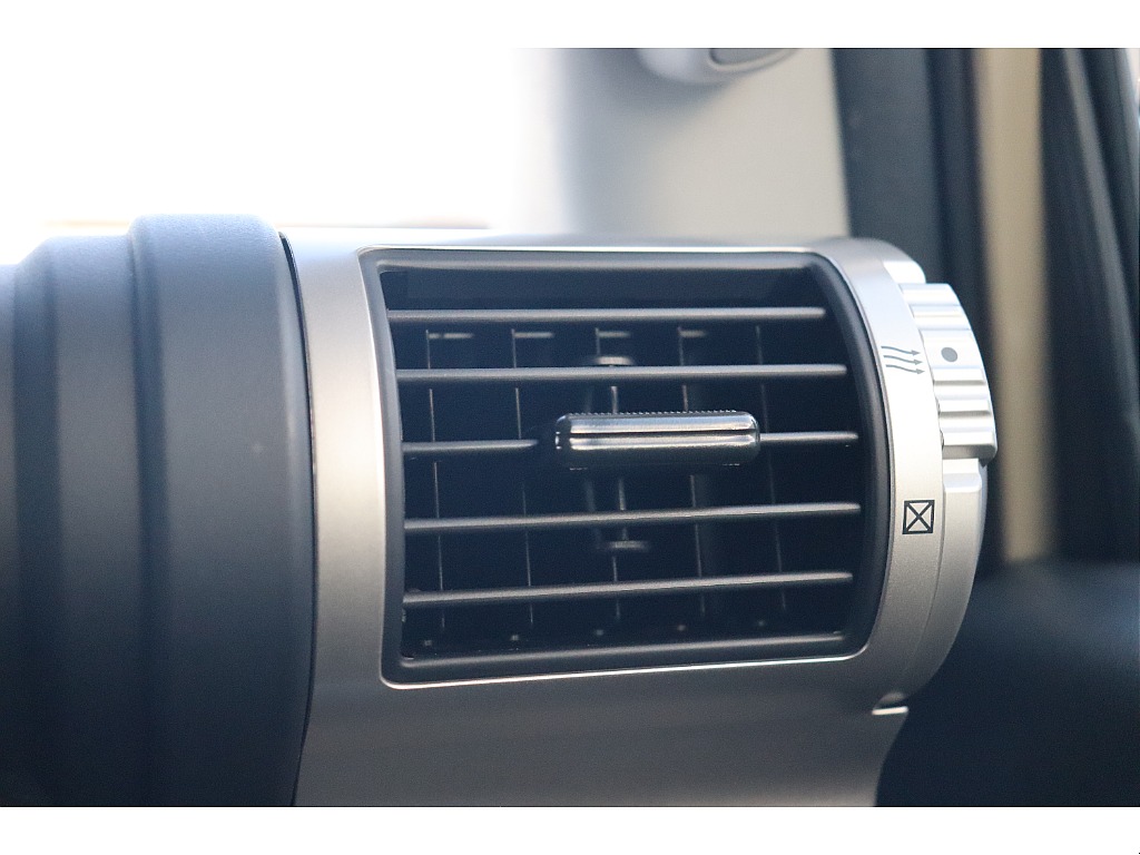 運転席側エアコンダクト！