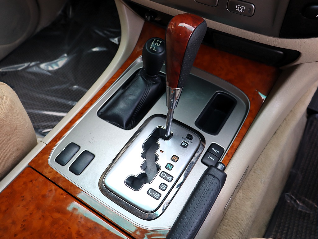 ゲート式５速AT車になります！