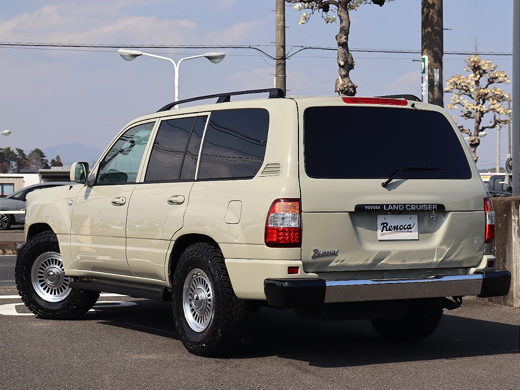 陸送会社との提携により遠方納車も可能ですので、遠方の方もお気軽にお問合せください！