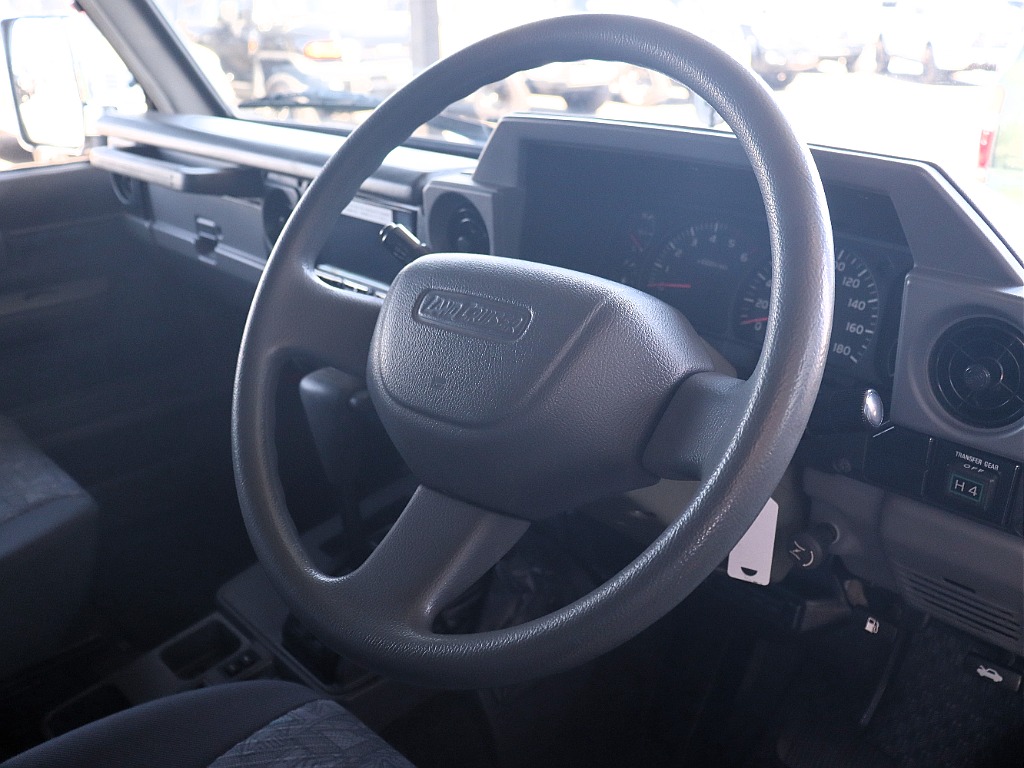 純正ステアリング！