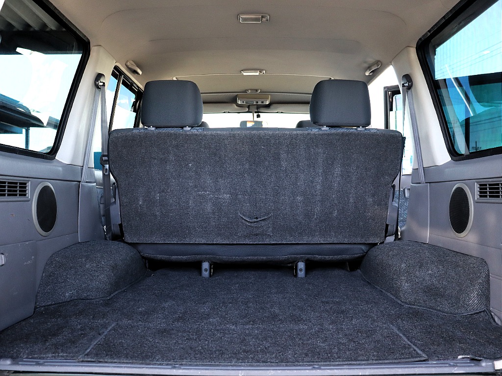 積荷も沢山詰め込めるラゲッジスペース！
