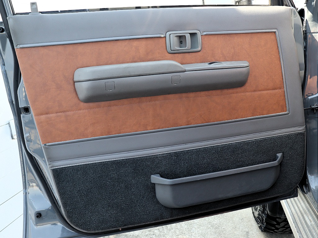 トヨタ ランドクルーザープラド(21枚目)