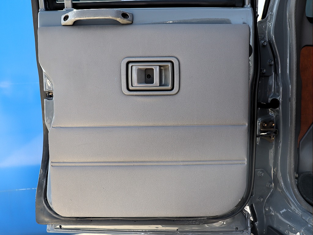 トヨタ ランドクルーザープラド(25枚目)