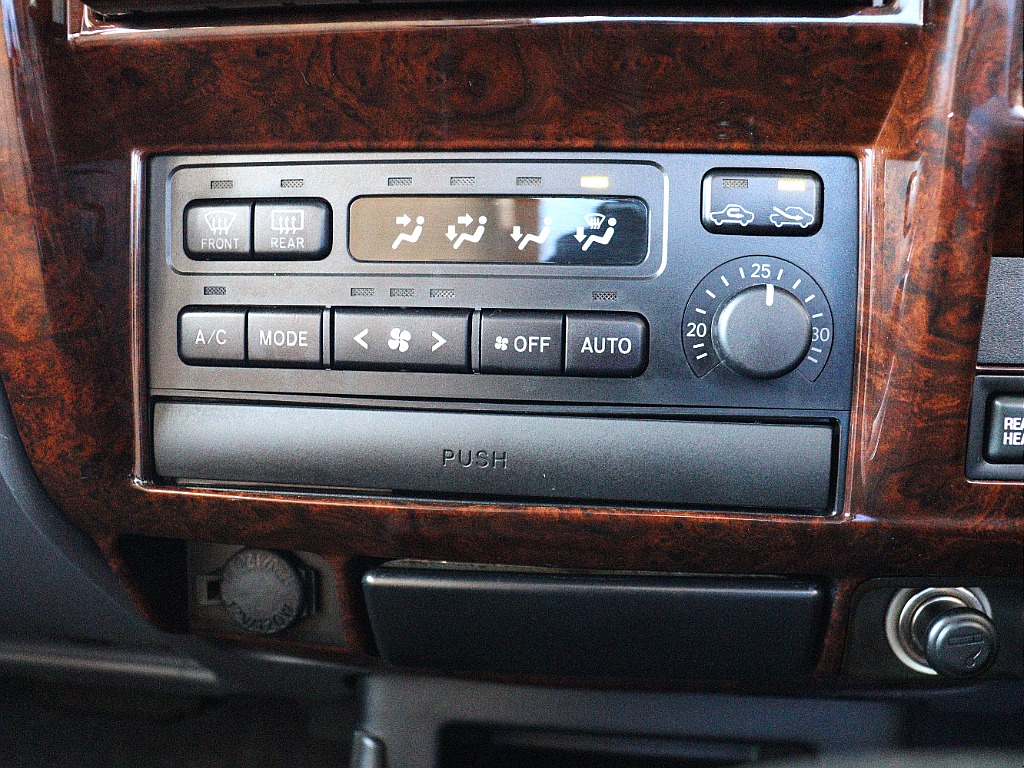 エアコン操作パネル！