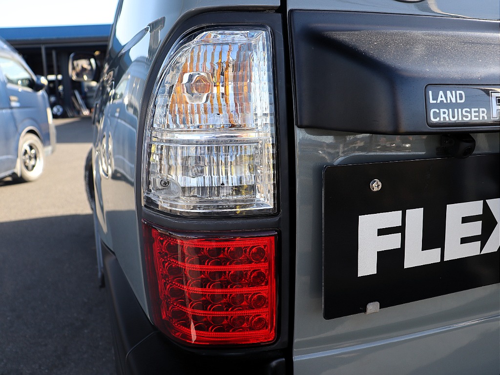 LEDコンビテール付き！