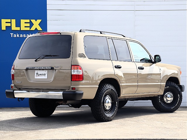 ご要望の多い、ベージュカラー仕上げになります♪リアガーニッシュはランクル８０用をセット！