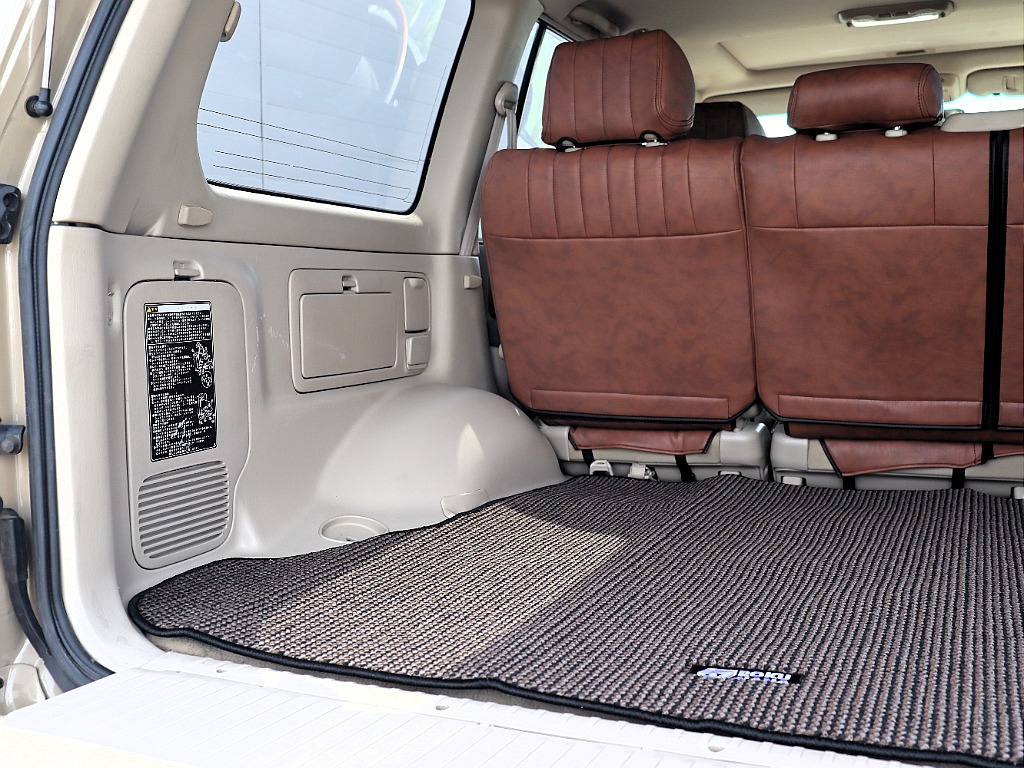 ラゲッジ内張りコンディションも良好ですよ！