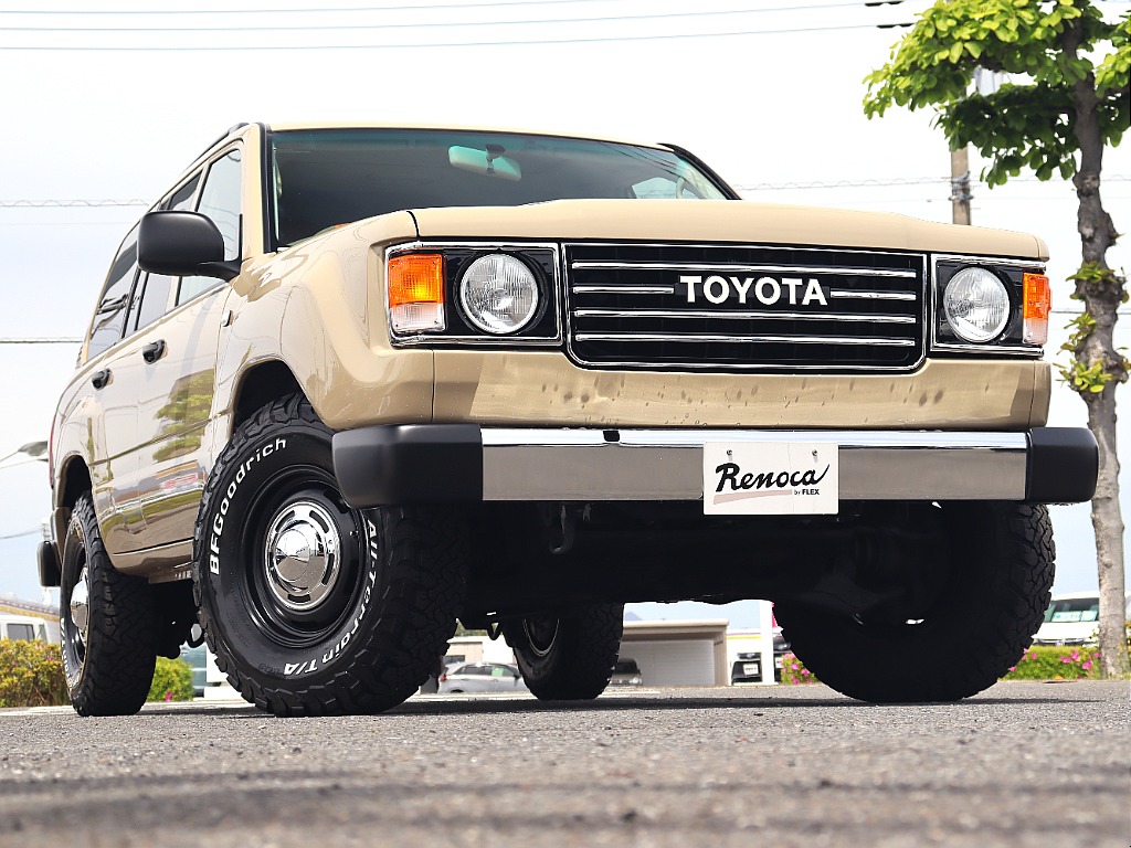 新旧問わず豊富なランクルを取り揃えております！