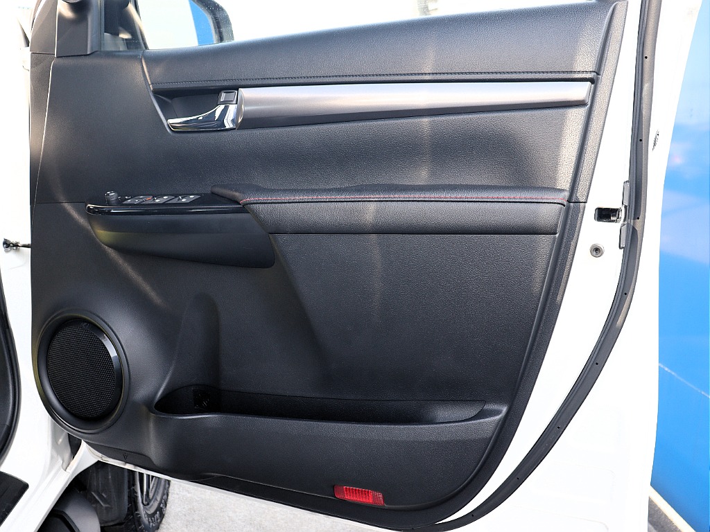 各ドア内張コンディションも良好ですよ！