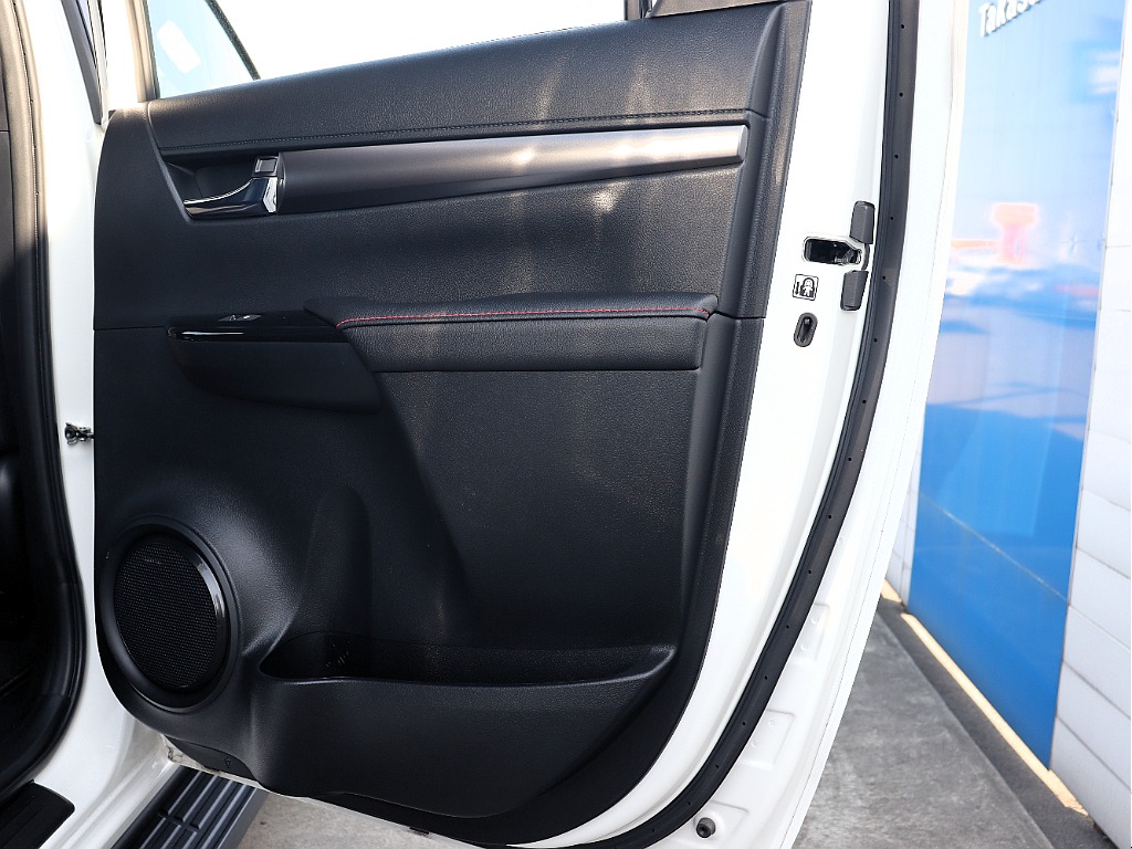 各ドア内張コンディションも良好ですよ！