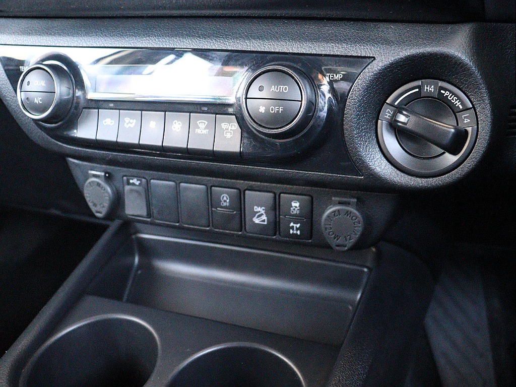 ２駆から４駆は切り替え式になります！